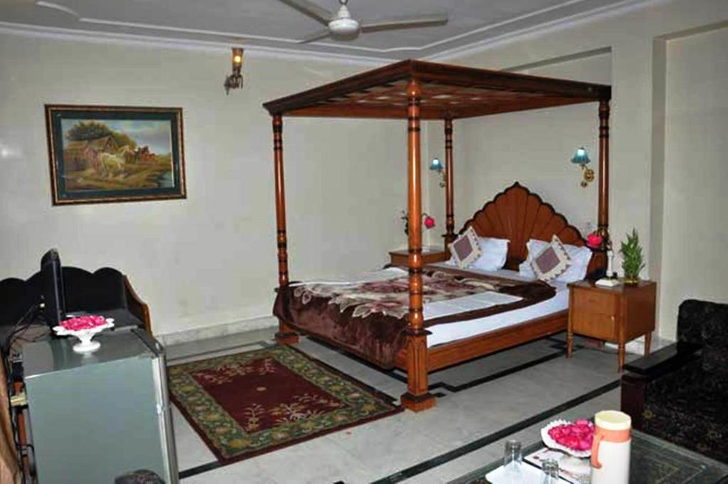 Hotel Aashish ジャイプール エクステリア 写真